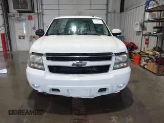 2009 Chevrolet Avalanche 2LT z VIN 3GNFK22089G289836, wystawiony jako IAAI lot #42208040 z przebiegiem 225 497 mil mil oraz . Historia ofert i sprzedaży dostępna na DreamBid. Obrazek 12.