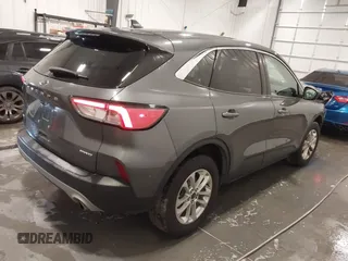 2022 Ford Escape SE z VIN 1FMCU9G69NUA92477, wystawiony jako IAAI lot #42202034 z przebiegiem 29 232 mil mil oraz . Historia ofert i sprzedaży dostępna na DreamBid. Obrazek 4.