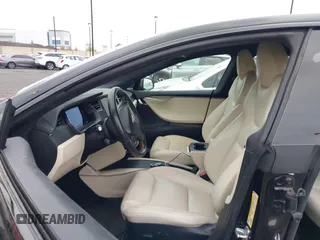2020 Tesla Model S Long Range с VIN 5YJSA1E23LF390913, выставлен на аукционе IAAI как лот 42031044 с пробегом 93 403 миль миль и . История ставок и продаж доступна на DreamBid. Изображение 5.