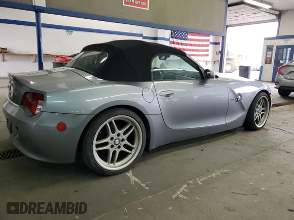 2006 BMW Z4 3.0i with VIN 4USBU33546LW59089, listed as a Copart auction lot 52012285 with 134,943 mi miles and Clean Title. Bid and sale history available at carsss.com. Image 3.