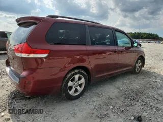 2013 Toyota Sienna LE AAS z VIN 5TDKK3DC6DS362510, wystawiony jako Copart lot #65827725 z przebiegiem 175 045 mil mil oraz Czysty tytuł • Clean title. Historia ofert i sprzedaży dostępna na DreamBid. Obrazek 3.