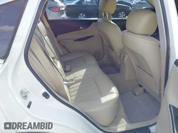 2017 Infiniti QX50 with VIN JN1BJ0RP3HM383705, listed as a IAAI auction lot 41794778 with 68,739 mi miles. Bid and sale history available at carsss.com. Image 8.