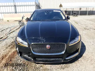 2017 Jaguar XF 20d Prestige with VIN SAJBK4BN2HCY33510, listed as a Copart auction lot 48576923 with 95,293 mi miles. Bid and sale history available at carsss.com. Image 5.