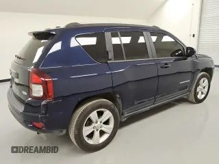 2017 Jeep Compass Latitude z VIN 1C4NJDEB7HD171661, wystawiony jako Copart lot #48417475 z przebiegiem 91 001 mil mil oraz Czysty tytuł • Clean title. Historia ofert i sprzedaży dostępna na DreamBid. Obrazek 3.