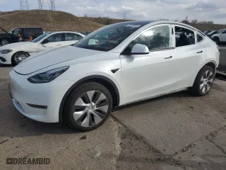2021 Tesla Model Y Long Range with VIN 5YJYGDEEXMF299515, listed as a Copart auction lot 51978555 with 30,459 mi miles and Salvage Title. Bid and sale history available at carsss.com. Image 1.