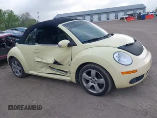 2006 Volkswagen Beetle с VIN 3VWSF31Y56M321421, выставлен на аукционе IAAI как лот 42172808 с пробегом 160 238 миль миль и . История ставок и продаж доступна на DreamBid. Изображение 6.