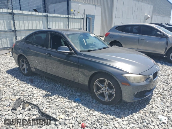 2014 BMW 3 Series 320i with VIN WBA3B1C50EP680059, listed as a Copart auction lot 53445255 with 140,233 mi miles and Salvage Title. Bid and sale history available at carsss.com. Image 4.