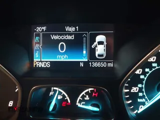 2016 Ford Escape SE z VIN 1FMCU9GX0GUC22139, wystawiony jako IAAI lot #42264326 z przebiegiem 136 650 mil mil oraz . Historia ofert i sprzedaży dostępna na DreamBid. Obrazek 7.