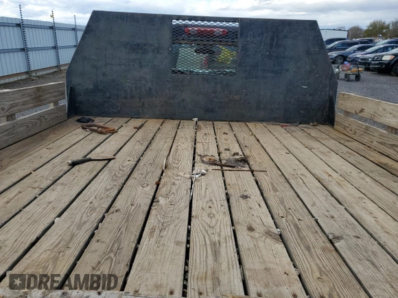 2009 Chevrolet Silverado 3500HD WT with VIN 1GBJC74K99E137457, listed as a Copart auction lot 81621334 with 75,018 mi miles and Salvage Title. Bid and sale history available at DreamBid. Image 10.