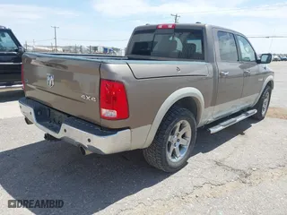 2009 Dodge Ram 1500 SLT with VIN 1D3HV13TX9J517224, listed as a IAAI auction lot 42044124 with 200,262 mi miles. Bid and sale history available at carsss.com. Image 4.