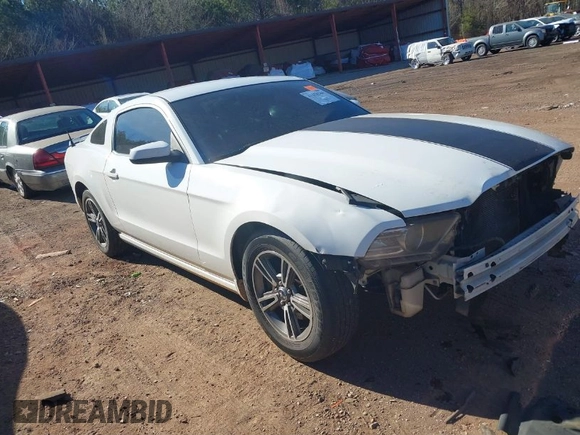 2013 Ford Mustang V6 with VIN 1ZVBP8AM5D5233866, listed as a IAAI auction lot 41418360 with 268,678 mi miles. Bid and sale history available at carsss.com. Image 1.