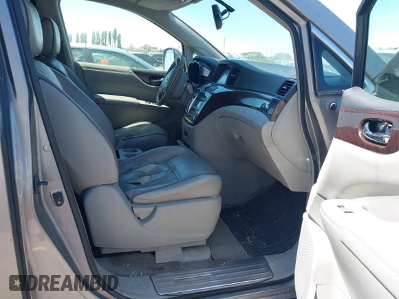 2013 Nissan Quest LE z VIN JN8AE2KPXD9069232, wystawiony jako IAAI lot #42101529 z przebiegiem 250 544 mil mil oraz . Historia ofert i sprzedaży dostępna na DreamBid. Obrazek 5.