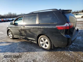 2020 Toyota Sienna LE Auto Access Seat with VIN 5TDKZ3DC1LS077076, listed as a Copart auction lot 86516374 with 226,269 mi miles and Salvage title. Bid and sale history available at DreamBid. Image 2.