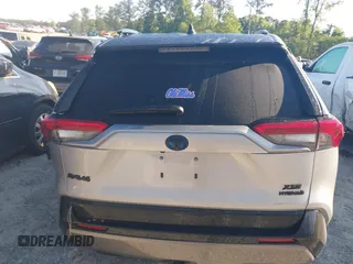 2021 Toyota RAV4 Hybrid XSE с VIN 4T3E6RFV3MU055183, выставлен на аукционе IAAI как лот 42175980 с пробегом Не указан миль и . История ставок и продаж доступна на DreamBid. Изображение 17.