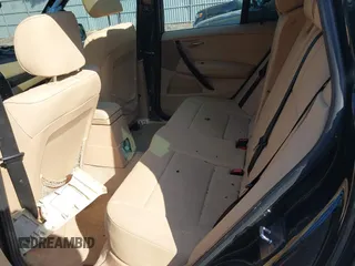 2007 BMW X3 3.0si с VIN WBXPC934X7WJ01095, выставлен на аукционе IAAI как лот 42596666 с пробегом 169 793 миль миль и . История ставок и продаж доступна на DreamBid. Изображение 8.