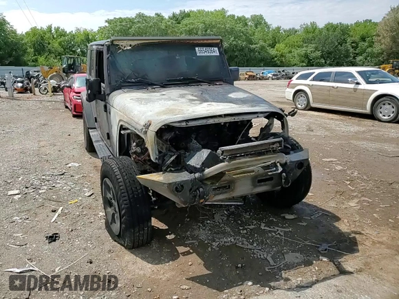 2007 Jeep Wrangler Unlimited Sahara z VIN 1J8GB59107L203053, wystawiony jako Copart lot #66549364 z przebiegiem Nie podano mil oraz Szkoda całkowita • Salvage title. Historia ofert i sprzedaży dostępna na DreamBid. Obrazek 10.