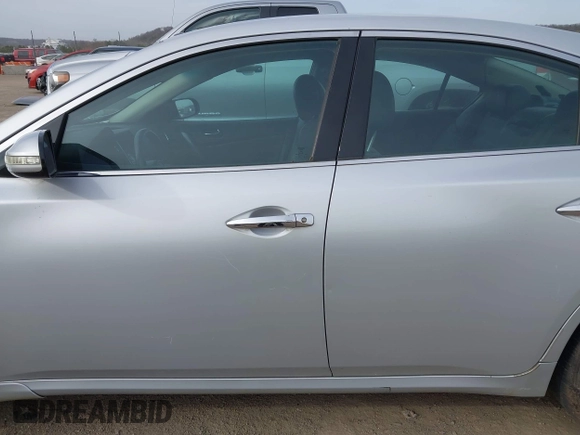 2012 Nissan Maxima SV with VIN 1N4AA5AP8CC866483, listed as a IAAI auction lot 41823966 with 93,535 mi miles and . Bid and sale history available at DreamBid. Image 14.