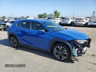 2022 Lexus UX 200 z VIN JTHX3JBH0N2049742, wystawiony jako Copart lot #57678045 z przebiegiem 18 728 mil mil oraz Szkody całkowita. Historia ofert i sprzedaży dostępna na DreamBid. Obrazek 4.