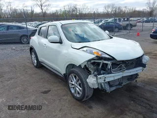 2012 Nissan Juke SL z VIN JN8AF5MVXCT128033, wystawiony jako IAAI lot #42035384 z przebiegiem 187 743 mil mil oraz . Historia ofert i sprzedaży dostępna na DreamBid. Obrazek 1.
