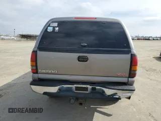 2007 GMC Sierra 2500HD Classic SLT with VIN 1GTHK23D17F116726, listed as a Copart auction lot 46932455 with 204,673 mi miles and Salvage Title. Bid and sale history available at carsss.com. Image 6.