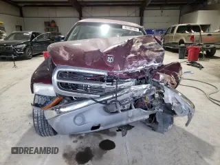 2001 Dodge Dakota Sport z VIN 1B7GG22NX1S172265, wystawiony jako Copart lot #42190165 z przebiegiem 109 799 mil mil oraz Szkoda całkowita • Salvage title. Historia ofert i sprzedaży dostępna na DreamBid. Obrazek 5.
