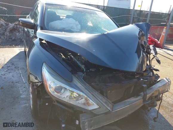 2017 Nissan Altima 2.5 SR with VIN 1N4AL3AP9HC215109, listed as a IAAI auction lot 41439222 with 114,693 mi miles. Bid and sale history available at carsss.com. Image 13.