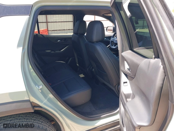 2025 Chevrolet Equinox FWD LT with VIN 3GNAXHEG8SL166901, listed as a IAAI auction lot 41879511 with 10,119 mi miles. Bid and sale history available at carsss.com. Image 8.