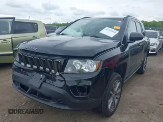 2017 Jeep Compass Sport SE z VIN 1C4NJDBB0HD101620, wystawiony jako IAAI lot #42253519 z przebiegiem 114 913 mil mil oraz . Historia ofert i sprzedaży dostępna na DreamBid. Obrazek 2.