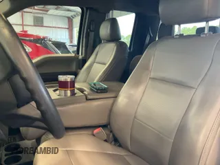 2019 Ford F-250 XL z VIN 1FT7X2B63KEC14817, wystawiony jako IAAI lot #42639323 z przebiegiem 173 427 mil mil oraz . Historia ofert i sprzedaży dostępna na DreamBid. Obrazek 20.