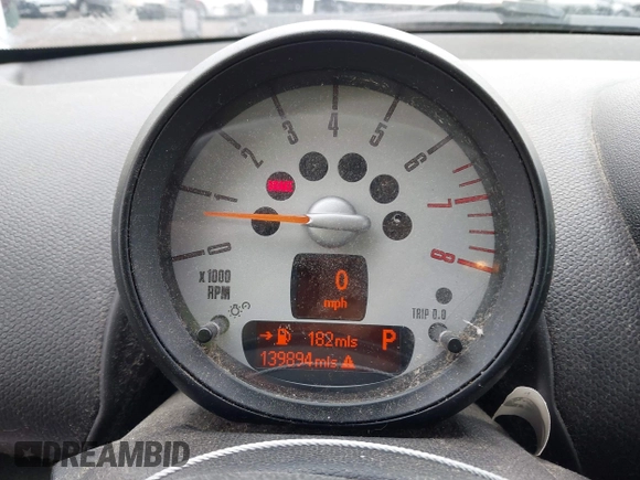 2013 MINI Countryman with VIN WMWZB3C53DWM08244, listed as a IAAI auction lot 42281364 with 139,894 mi miles and . Bid and sale history available at DreamBid. Image 7.