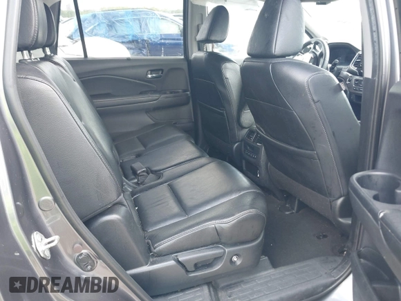 2019 Honda Pilot EX-L with VIN 5FNYF5H52KB039336, listed as a IAAI auction lot 42108456 with 220,307 mi miles and . Bid and sale history available at carsss.com. Image 8.