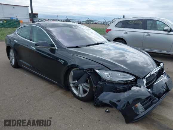 2016 Tesla Model S 90D с VIN 5YJSA1E27GF129855, выставлен на аукционе IAAI как лот 42282536 с пробегом 92 050 миль миль и . История ставок и продаж доступна на DreamBid. Изображение 1.