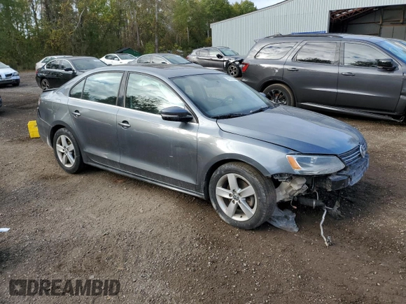 2014 Volkswagen Jetta SE с VIN 3VWD07AJ4EM407614, выставлен на аукционе Copart как лот 74518654 с пробегом 237 759 миль миль и Списание • Salvage title. История ставок и продаж доступна на DreamBid. Изображение 4.