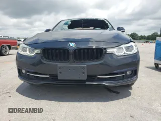 2018 BMW 3 Series 330i z VIN WBA8B9G5XJNU99474, wystawiony jako Copart lot #61053485 z przebiegiem 66 868 mil mil oraz Szkoda całkowita • Salvage title. Historia ofert i sprzedaży dostępna na DreamBid. Obrazek 5.