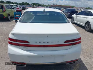 2022 Genesis G90 3.3T Premium with VIN KMTF34PA6NU092904, listed as a IAAI auction lot 40290615 with 10,370 mi miles. Bid and sale history available at carsss.com. Image 17.