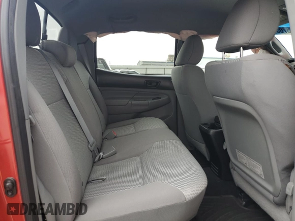 2015 Toyota Tacoma PreRunner z VIN 3TMJU4GN5FM183242, wystawiony jako Copart lot #46185705 z przebiegiem 71 932 mil mil oraz Szkoda całkowita • Salvage title. Historia ofert i sprzedaży dostępna na DreamBid. Obrazek 10.