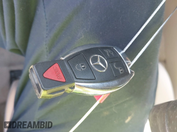 2012 Mercedes-Benz C 300 Sport с VIN WDDGF8BB8CA691471, выставлен на аукционе IAAI как лот 42621659 с пробегом 96 945 миль миль и . История ставок и продаж доступна на DreamBid. Изображение 11.