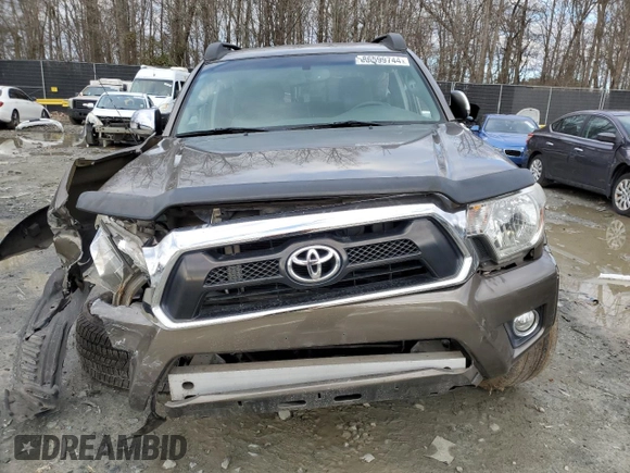 2015 Toyota Tacoma with VIN 3TMLU4EN4FM195426, listed as a Copart auction lot 86599744 with 136,461 mi miles and Salvage Title. Bid and sale history available at carsss.com. Image 5.