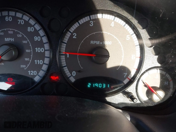 2005 Jeep Liberty Sport with VIN 1J4GK48K85W665278, listed as a IAAI auction lot 41285729 with 219,031 mi miles. Bid and sale history available at carsss.com. Image 7.