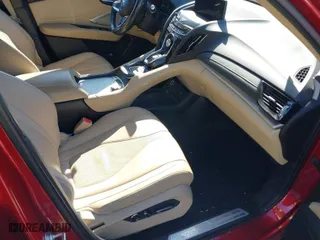 2019 Acura RDX w/Technology Pkg with VIN 5J8TC2H54KL013305, listed as a IAAI auction lot 41748901 with 63,439 mi miles. Bid and sale history available at carsss.com. Image 5.