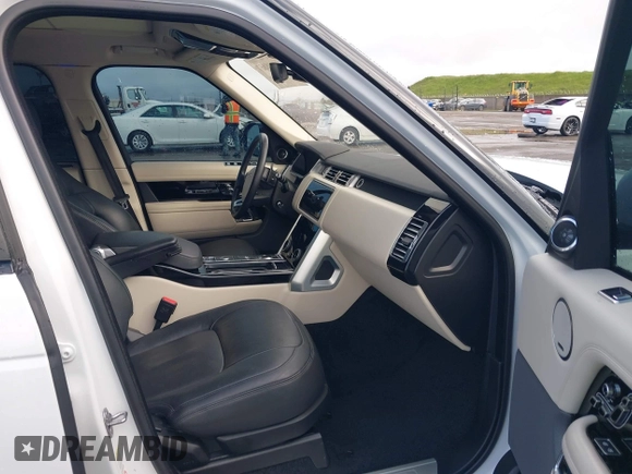 2022 Land Rover Range Rover Westminster z VIN SALGS2RU0NA464488, wystawiony jako IAAI lot #41808857 z przebiegiem 46 031 mil mil oraz . Historia ofert i sprzedaży dostępna na DreamBid. Obrazek 5.