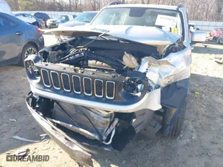 2017 Jeep Renegade Latitude with VIN ZACCJABB3HPG62532, listed as a IAAI auction lot 41351031 with 79,816 mi miles. Bid and sale history available at carsss.com. Image 6.