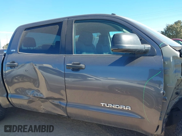 2018 Toyota Tundra 2WD SR5 with VIN 5TFEM5F10JX133762, listed as a IAAI auction lot 41411166 with 80,310 mi miles. Bid and sale history available at carsss.com. Image 14.