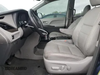 2018 Toyota Sienna XLE with VIN 5TDDZ3DC9JS196337, listed as a Copart auction lot 56890985 with 195,104 mi miles and Salvage title. Bid and sale history available at DreamBid. Image 7.