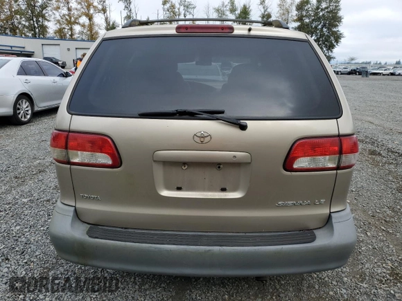 2001 Toyota Sienna LE with VIN 4T3ZF13C11U382702, listed as a Copart auction lot 71856214 with 220,475 mi miles and Clean Title. Bid and sale history available at carsss.com. Image 6.