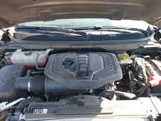 2024 Jeep Wagoneer Series II с VIN 1C4SJUBP5RS126444, выставлен на аукционе IAAI как лот 41735207 с пробегом 43 102 миль миль и . История ставок и продаж доступна на DreamBid. Изображение 10.