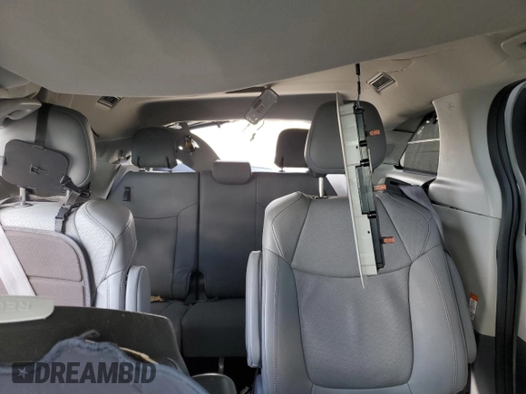 2021 Toyota Sienna Limited with VIN 5TDZRKEC0MS050234, listed as a Copart auction lot 44274465 with 71,644 mi miles and Salvage Title. Bid and sale history available at carsss.com. Image 10.