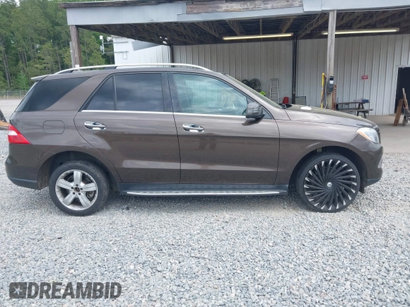 2013 Mercedes-Benz M ML 350 with VIN 4JGDA5HB4DA244103, listed as a IAAI auction lot 42106199 with 145,464 mi miles. Bid and sale history available at carsss.com. Image 13.