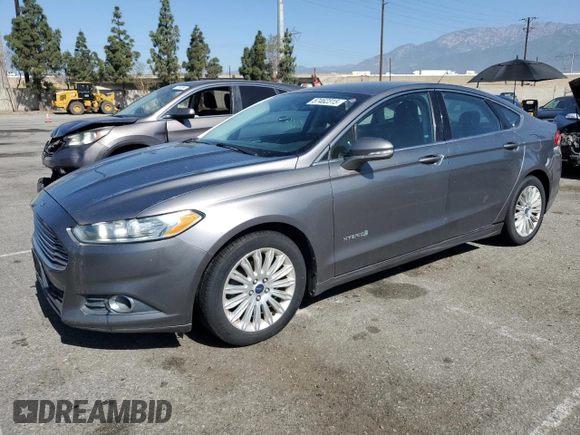 2013 Ford Fusion SE Hybrid z VIN 3FA6P0LU0DR274279, wystawiony jako Copart lot #57462315 z przebiegiem 272 825 mil mil oraz Szkoda całkowita • Salvage title. Historia ofert i sprzedaży dostępna na DreamBid. Obrazek 1.