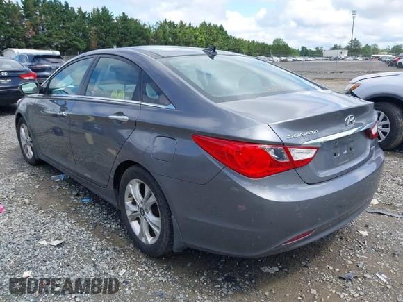 2012 Hyundai Sonata SE z VIN 5NPEC4AC9CH382890, wystawiony jako IAAI lot #42263586 z przebiegiem 159 138 mil mil oraz . Historia ofert i sprzedaży dostępna na DreamBid. Obrazek 3.